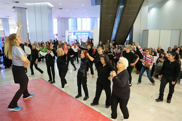 Buca'da yaşlı dostu hizmetleri tanıtıldı