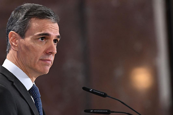 Sanchez: Avrupa Birliği daha iddialı bir bütçeye ihtiyaç duyuyor<