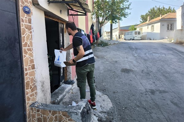 İzmir’de üreticiye ve ihtiyaç sahiplerine destek<