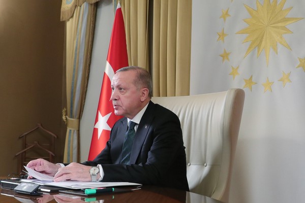Cumhurbaşkanı Erdoğan  Sırbistan Cumhurbaşkanı Vucic Kosova Başbakanı Kurti ile görüştü