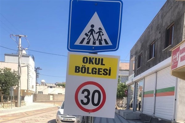 Mazıdağı’nda halı desenli yolda hız sınırı uygulaması başlatıldı<