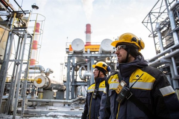 ABD Rusya'nın büyük petrol şirketlerine ticaret yaptırımları uygulayacak