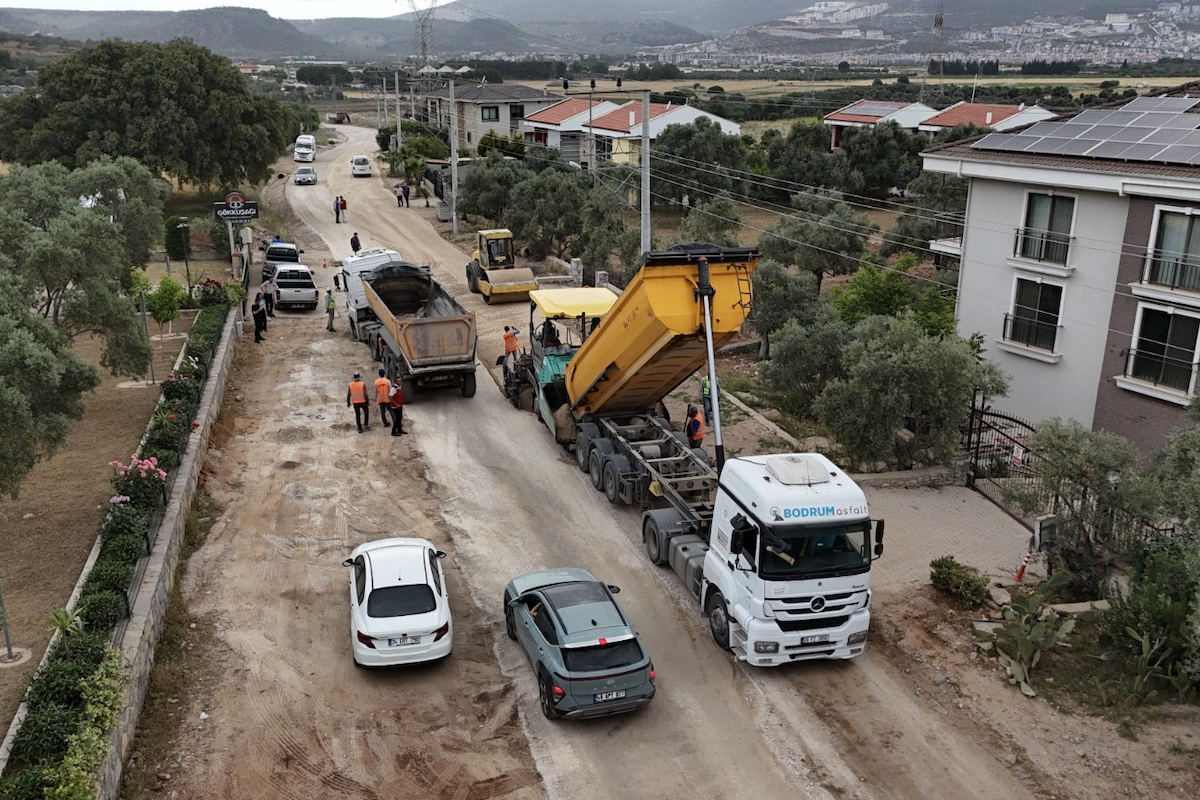 Milas’ta yol çalışmasına 13 milyon 761 bin 600 TL’lik yatırım 