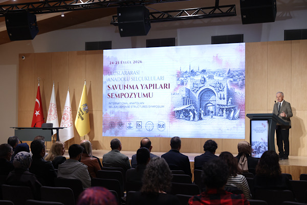 Konya’da Anadolu Selçukluları Savunma Yapıları Sempozyumu başladı<