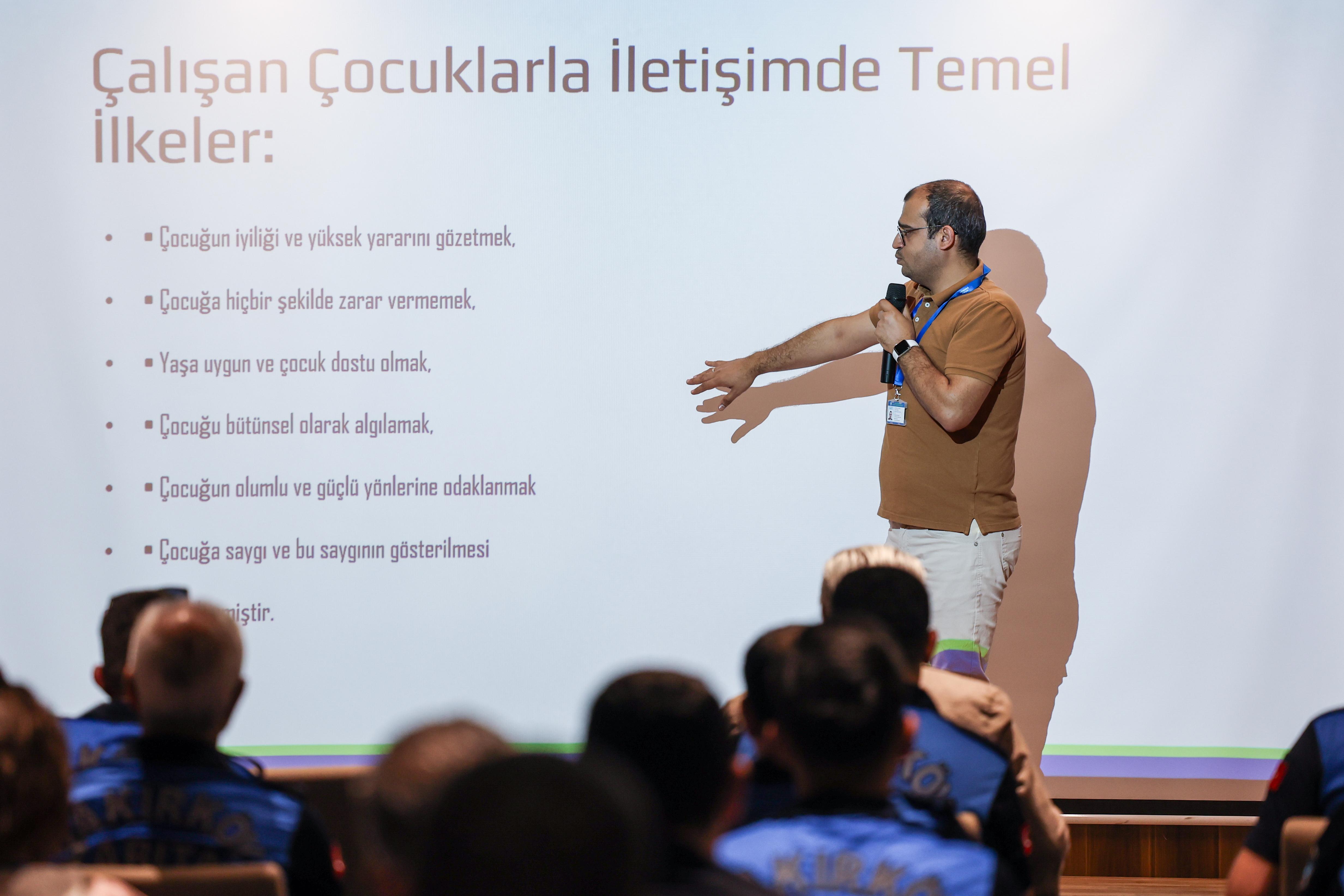 Bakırköy Belediyesi'nden eğitim semineri<