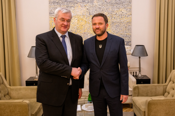 Tsahkna: Rusya'nın Ukrayna'ya yönelik saldırganlığı bir çok önemli ders içeriyor<