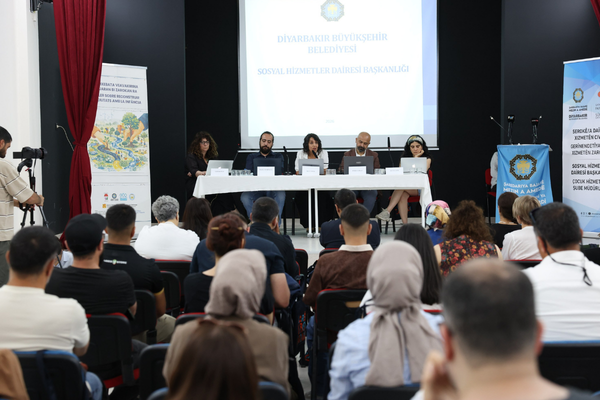 Diyarbakır’da Kentleri Çocuklarla Yeniden Kurma Çalıştayı düzenlendi<