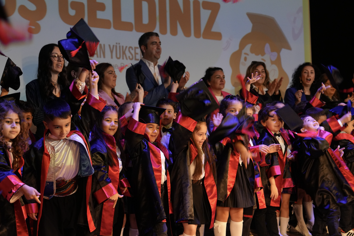 Kartal Belediyesi kreşlerinde mezuniyet töreni yapıldı