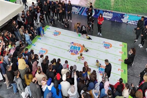 Büyükşehir, “Çocuk Maratonu” ve “Baby Run” etkinlikleri düzenledi<
