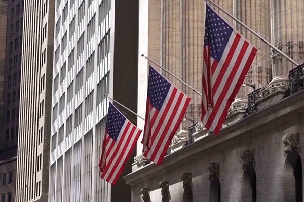ABD borsaları, Fed’in faiz oranlarını sabit tutmasıyla karışık bir seyir izledi<