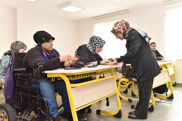 Kepez’de EKPPS hazırlık kursu başladı<