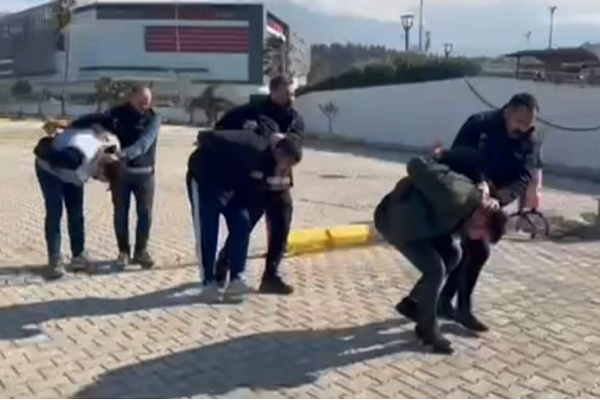 İskenderun’da silahla yaralama olayının şüphelileri tutuklandı