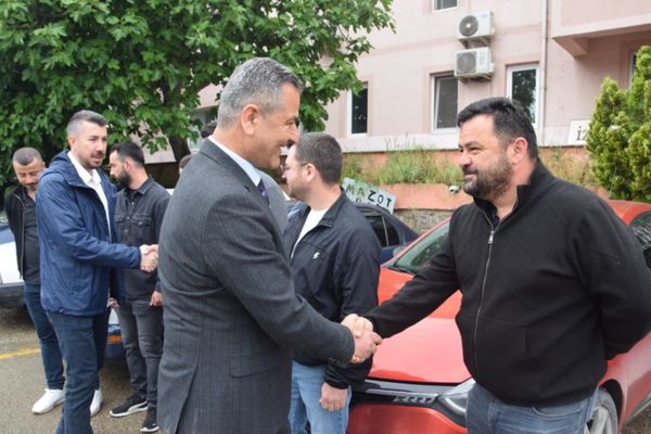 Kocaeli' de Fen İşleri personeline bayram ziyareti