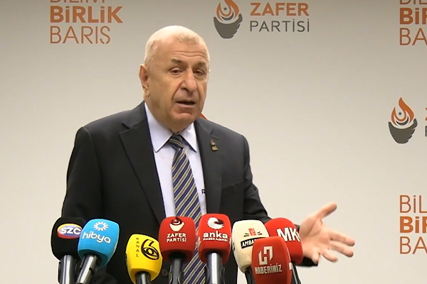 Özdağ: İstiklal Harbi ve Kurtuluş Savaşı kavramları çıkarıldı