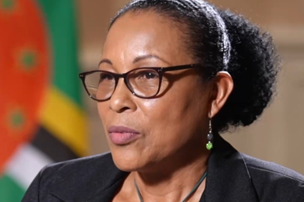 Dominika Cumhurbaşkanı: Çin’in tam birleşmesini destekliyoruz<