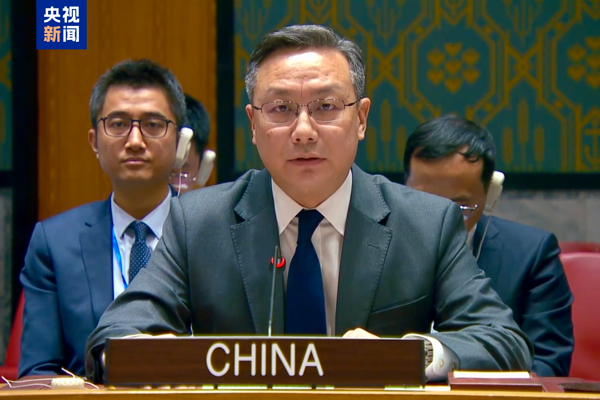 Çin: Suriye’deki kimyasal silah sorunu siyasileştirilmemeli<