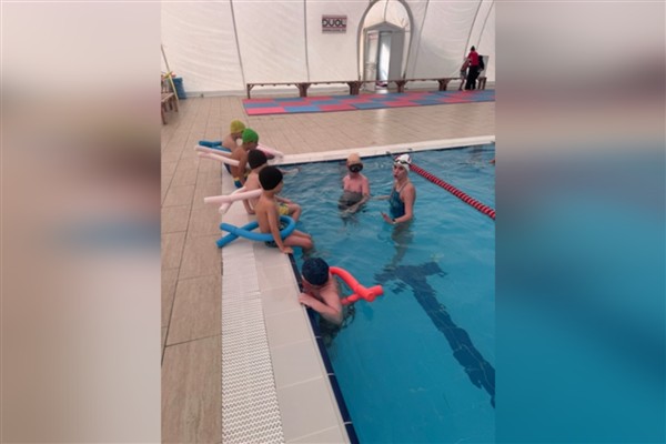 İzmit Belediyesi’nin “Engelsiz Kulaçlar” projesi<