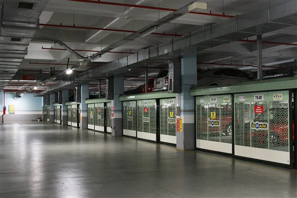 Geçici olarak kapatılan İSPARK otoparkları yeniden açıldı