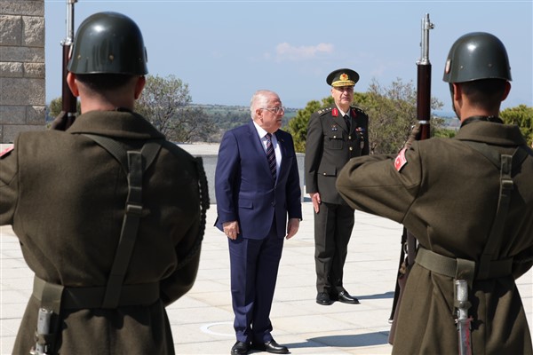 Bakan Güler, Çanakkale’de düzenlenen törene katıldı<