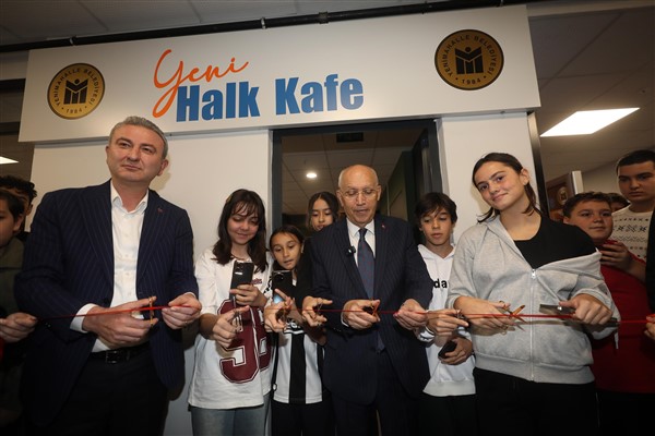 Yeni Halk Kafe, Cumhuriyet Akademisi'nde açıldı