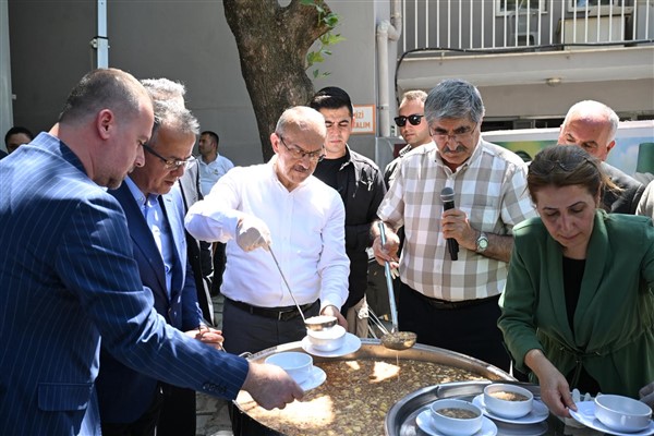 Malatya Valisi Yavuz, Aşure Lokması programına katıldı