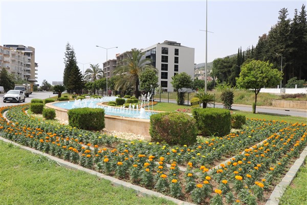 Alanya'da süs havuzları yaza hazırlanıyor<