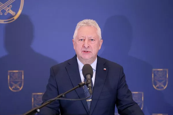  Yeni Çekya Savunma Bakanı Ukrayna'yı ziyaret etme davetini reddetti