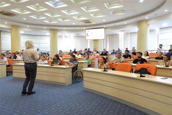 Kepez personeline iletişim ve ekip içi uyum eğitimi 