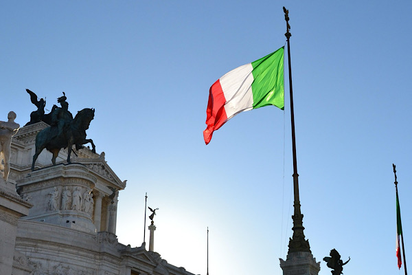 Crosetto: Kudüs'te yaşananlar ciddi ve son derece endişe verici<