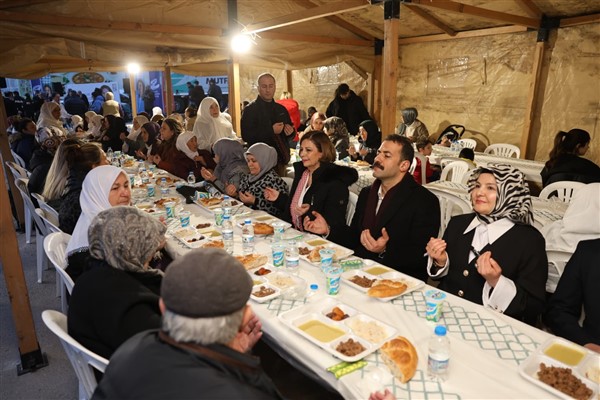 Sarıcakaya’da iftar programı düzenlendi