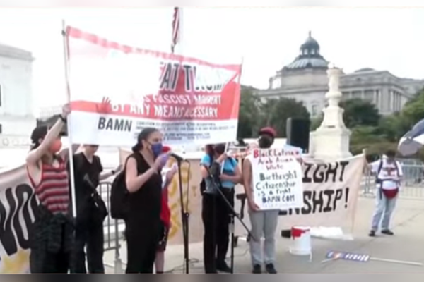 ABD Yüksek Mahkemesi, doğum yoluyla vatandaşlığa itiraz eden davayı görüşecek<