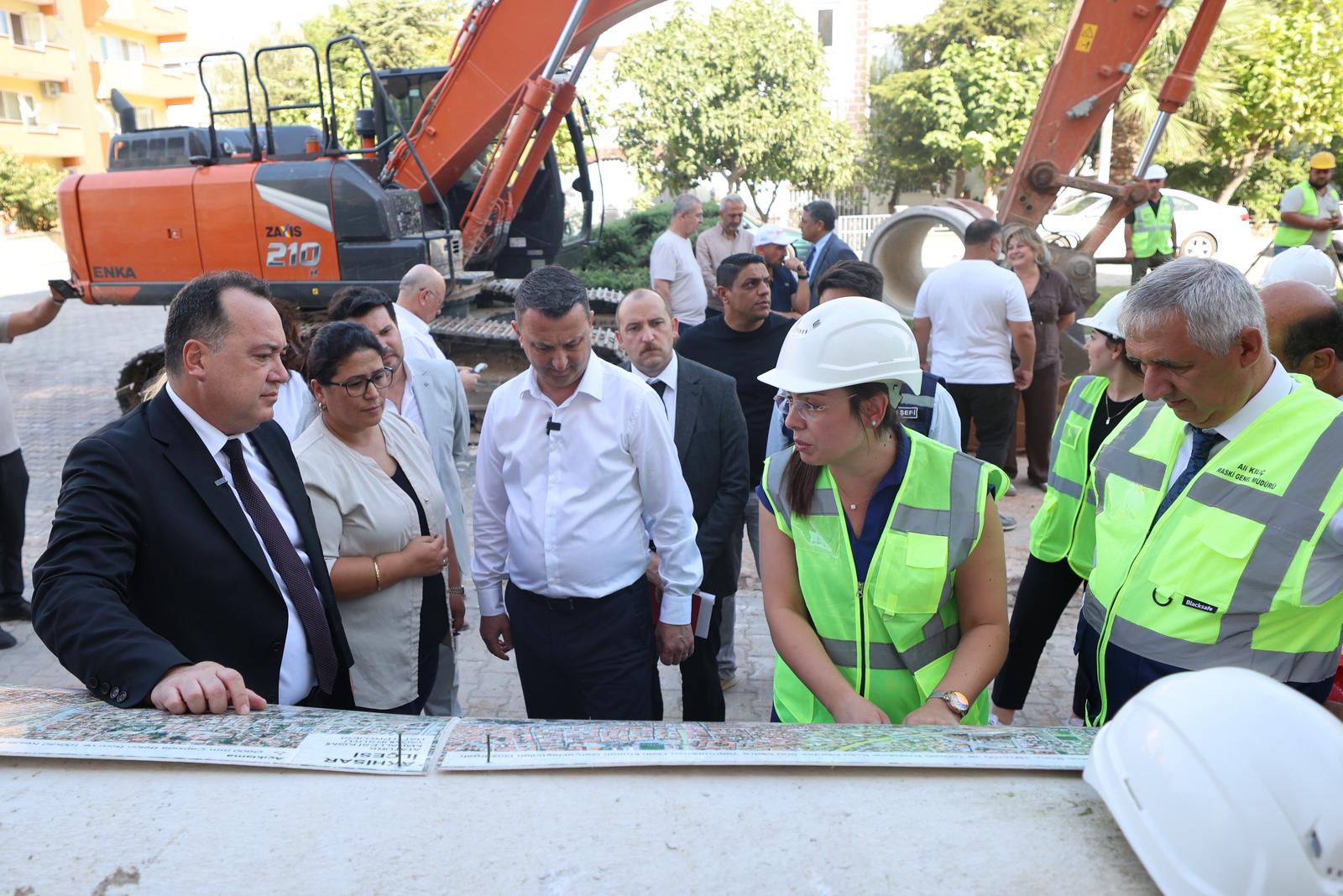Akhisar’da 32 milyon liralık altyapı yatırımı sürüyor<