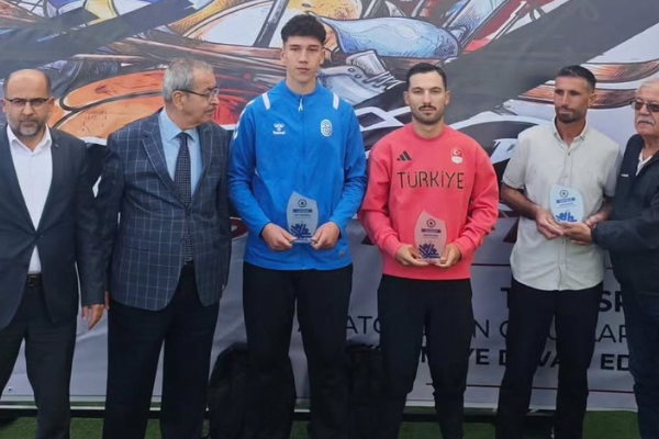 Ramazan Yılmaz’a Konya ASKF’den “Yılın Sporcusu” ödülü<