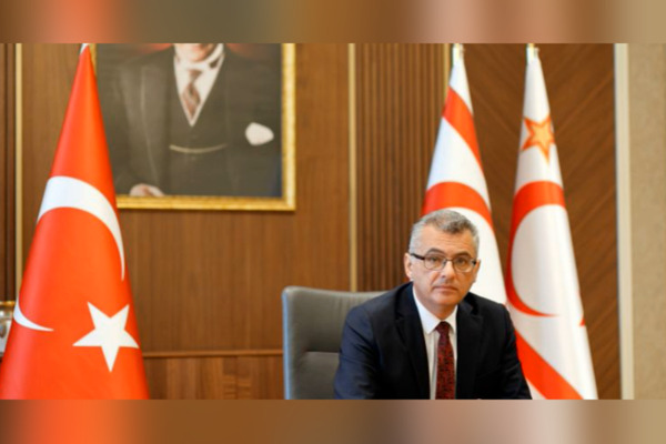 Erhürman'dan Kadına Yönelik Şiddete Karşı Uluslararası Mücadele Günü mesajı<