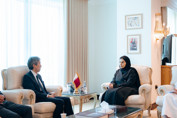 Al Misnad, Japonya Bakan Yardımcısı Iwamoto ile görüştü <