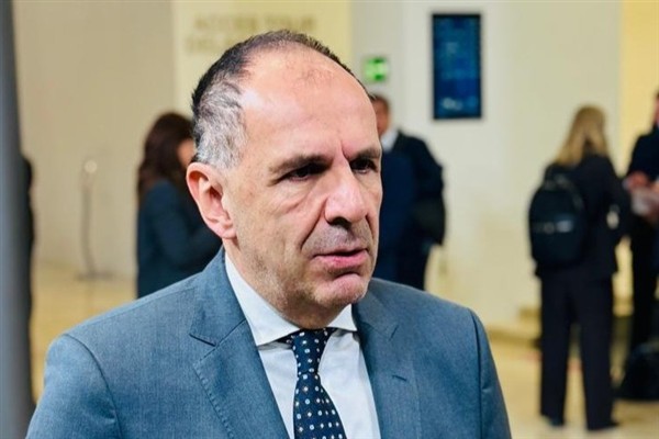 Gerapetritis, ABD’nin Atina Büyükelçisi Guilfoyle ile görüştü<