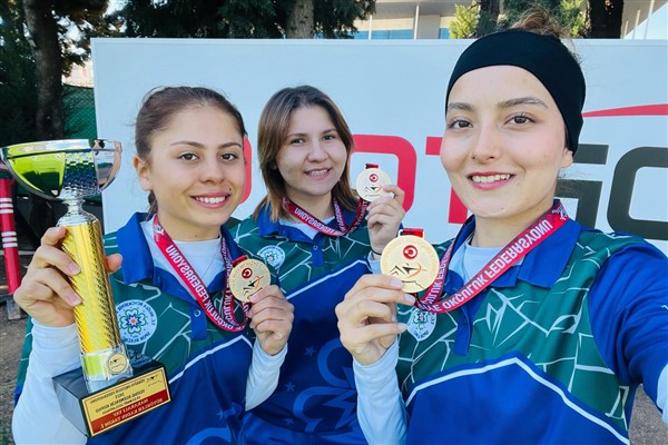 Muğla Büyükşehir okçuları Antalya’dan birincilik ve üçüncülükle döndü