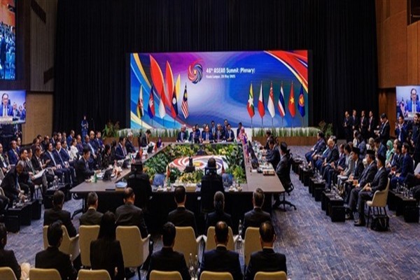 Malezya'dan 46. ve 47. ASEAN Zirveleri için BlackBerry Güvenli İletişim Sistemleri<