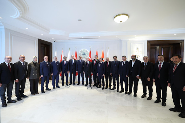 Konya protokolünden İçişleri Bakanı Çiftçi’ye ziyaret<