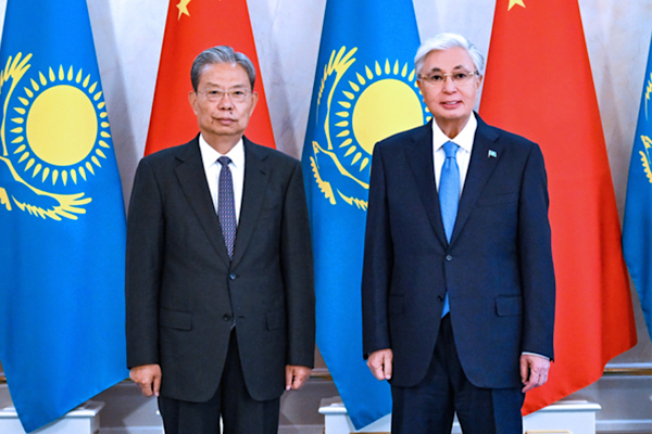 ÇUHM Daimi Komitesi Başkanı Zhao, Kazakistan’ı ziyaret etti<