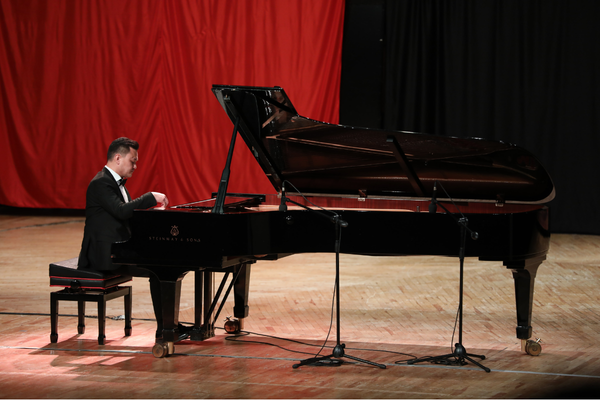 Türk Devletleri Piyanistleri Antalya’da aynı sahnede buluştu