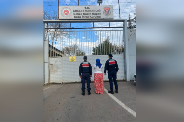 Kocaeli'de aranan şahıs yakalandı<