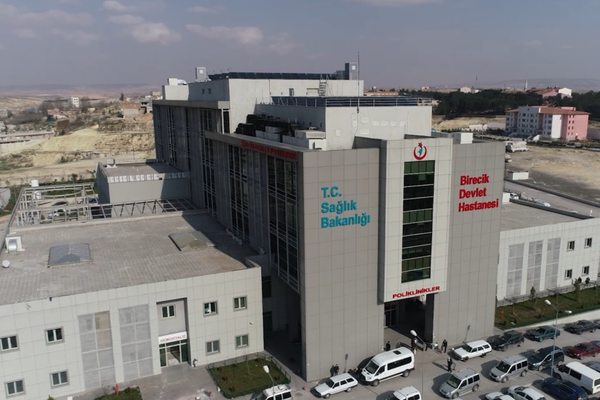 Birecik Devlet Hastanesi’nde yeni diş panoramik görüntüleme cihazı hizmete girdi