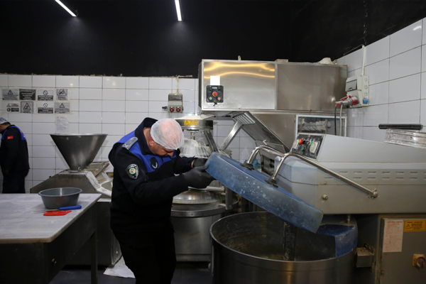 Ankara'da Ramazan öncesi işletmelere denetim artırıldı<