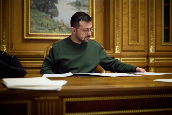 Zelenski: Rusya, silahları kendi başına üretebilecek durumda değil<