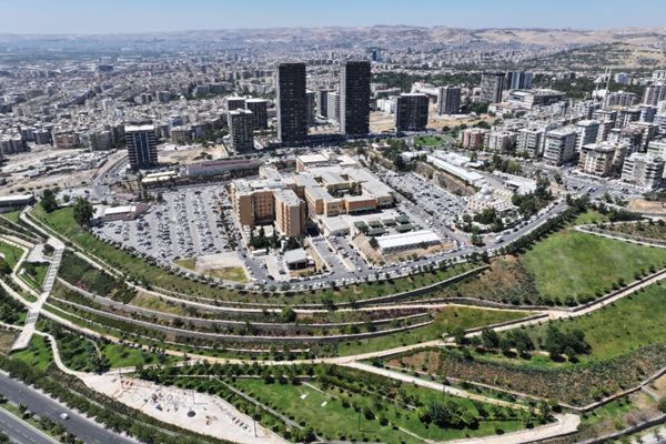 Uzmandan yaz aylarında güneşten korunma uyarısı<