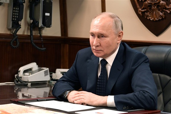  Putin ile BAE Devlet Başkanı Bin Zayed telefonda görüştü<