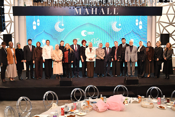 Başkan Büyükkılıç ve eşi 