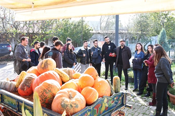 Ziraat Fakültesi öğrencileri kompost üretimi için Nilüfer Belediyesi’nden eğitim aldı