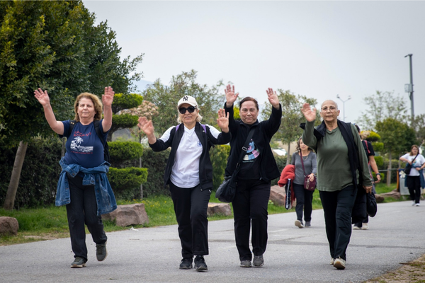 Konak’ta Dünya Sağlık Haftası’na özel doğa yürüyüşü düzenlendi